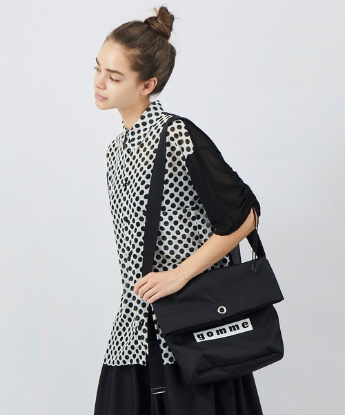 gomme（ゴム）の「ポスタルバッグＳ（ショルダーバッグ・レディース・ブラック/カーキ・FREE）」の2枚目の写真