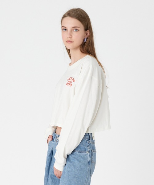 Levi's(リーバイス)の「Levi's/リーバイス クロップ フットボールTシャツ ホワイト(Tシャツ/カットソー・レディース・マルチ・M/S/XS)」の2枚目の写真