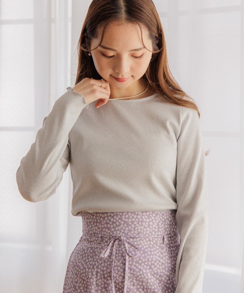 flower（フラワー）の「スパークルトップ（Tシャツ/カットソー・レディース・ベージュ/シルバー・FREE）」の2枚目の写真