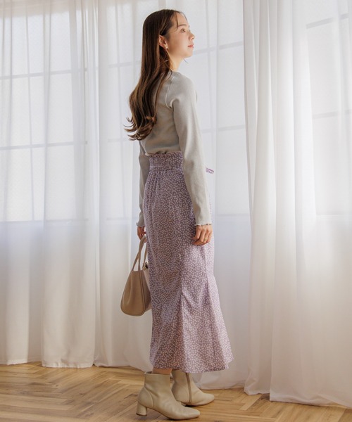 flower（フラワー）の「スパークルトップ（Tシャツ/カットソー・レディース・ベージュ/シルバー・FREE）」の13枚目の写真