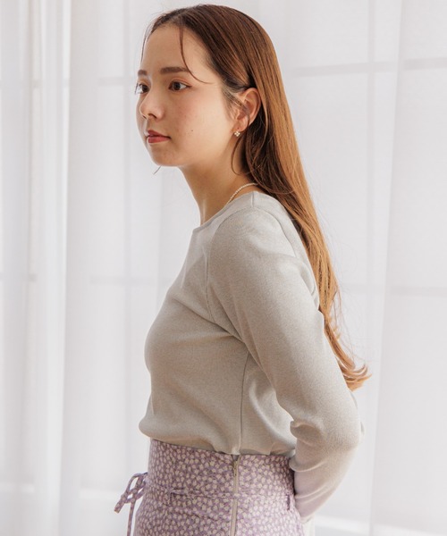 flower（フラワー）の「スパークルトップ（Tシャツ/カットソー・レディース・ベージュ/シルバー・FREE）」の3枚目の写真