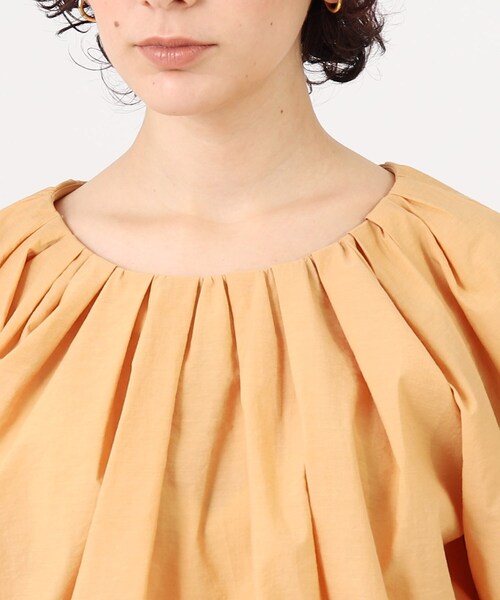 GALLEST（ギャレスト）の「【GISEL6月号掲載】タックギャザーブラウス（シャツ/ブラウス・レディース・ブラック/ホワイト/サンドベージュ/イエロー・38/05）」の9枚目の写真