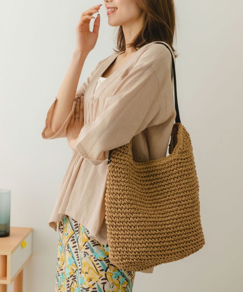 URBAN RESEARCH（アーバンリサーチ）の「ワンハンドルペーパートート（かごバッグ・レディース・ナチュラル/キャメル・ONE）」の2枚目の写真
