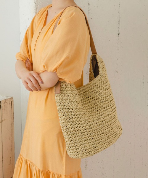 URBAN RESEARCH（アーバンリサーチ）の「ワンハンドルペーパートート（かごバッグ・レディース・ナチュラル/キャメル・ONE）」の17枚目の写真