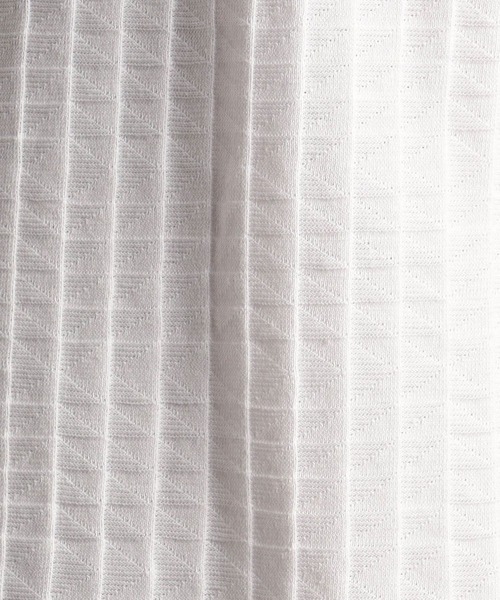 MONSIEUR NICOLE（ムッシュニコル）の「【canal deux Luxe】ジオメトリック VネックTシャツ（Tシャツ/カットソー・メンズ・ホワイト/グレー/ネイビー・MEDIUM/LARGE/XX-LARGE/X-LARGE）」の5枚目の写真