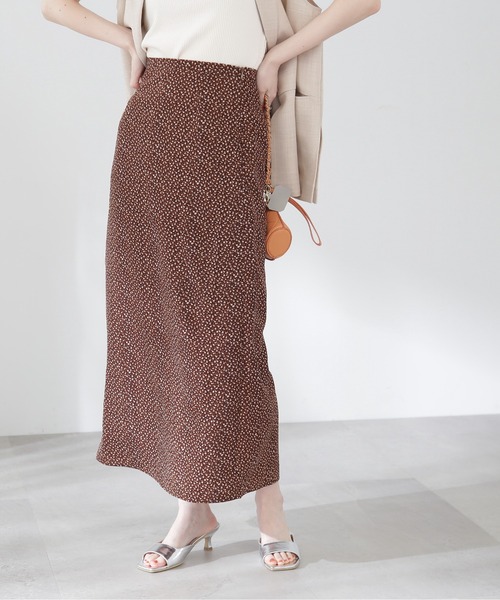 N.(N. Natural Beauty Basic)(エヌエヌナチュラルビューティーベーシック)の「◆小花柄ナロースカート(スカート・レディース・ホワイト系その他/ブラック系その他/ブラウン系その他・MEDIUM)」の15枚目の写真