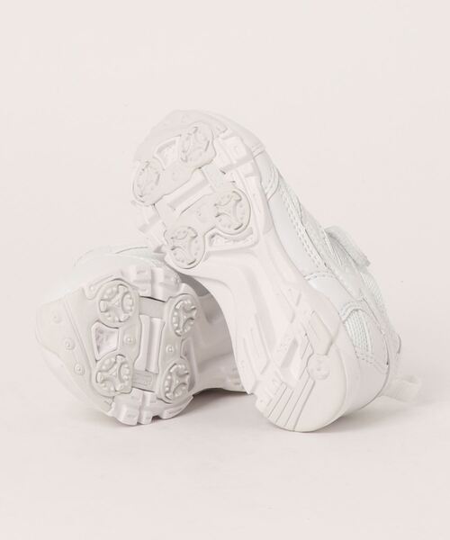 MoonStar(ムーンスター)の「【MoonStar/ムーンスター】SS J753 キッズ/ジュニア スニーカー(スニーカー・キッズ・ホワイト・16.5cm/22.5cm/23.0cm/20.0cm/21.0cm/18.0cm/15.5cm/17.0cm/17.5cm/22.0cm/16.0cm/15.0cm/20.5cm/21.5cm/19.0cm/18.5cm/19.5cm/24.0cm/24.5cm/23.5cm)」の7枚目の写真