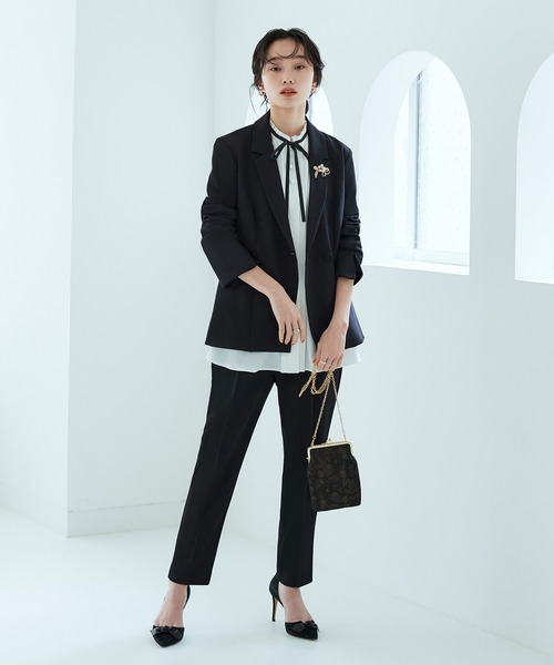 美品★Rene ルネ フレンチスリーブ フリルブラウス パールボタン 白 美品☆Rene ルネ パール フリル フレンチスリーブ ブラウス 白 近年