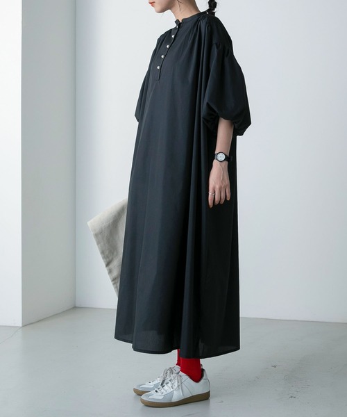 forksy.（フォルクシー）の「【forksy.】パールボタンバルーンスリーブ半袖ワンピース（シャツワンピース・レディース・ブルー/ブラック・FREE）」の14枚目の写真