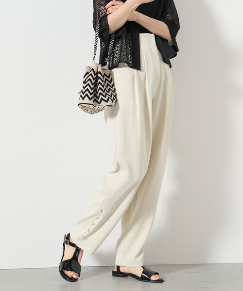 BEAMS HEART（ビームスハート）の「BEAMS HEART / パイピング 裾ボタン ハイウエストパンツ（スラックス・レディース・ブルー/ベージュ/ブラック系その他4/ホワイト系その他5/ネイビー・FREE）」の9枚目の写真