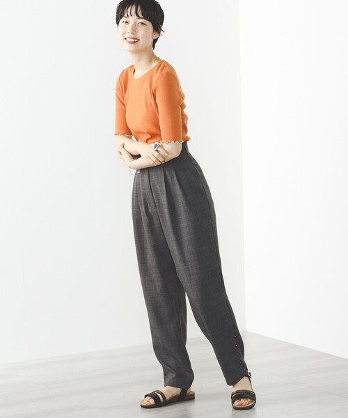 BEAMS HEART（ビームスハート）の「BEAMS HEART / パイピング 裾ボタン ハイウエストパンツ（スラックス・レディース・ブルー/ベージュ/ブラック系その他4/ホワイト系その他5/ネイビー・FREE）」の16枚目の写真