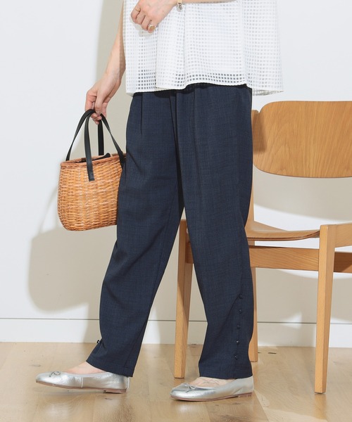 BEAMS HEART（ビームスハート）の「BEAMS HEART / パイピング 裾ボタン ハイウエストパンツ（スラックス・レディース・ブルー/ベージュ/ブラック系その他4/ホワイト系その他5/ネイビー・FREE）」の4枚目の写真