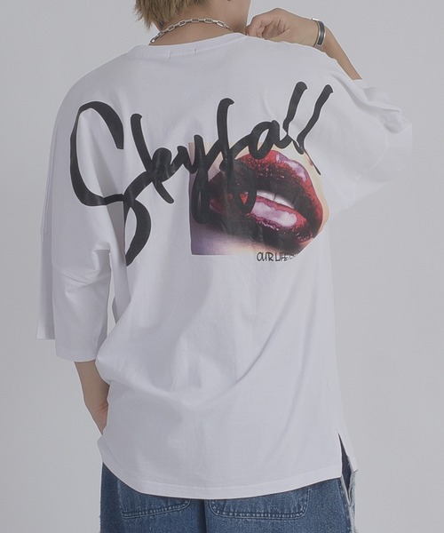 RE730(アールイーセブンサーティー)の「RE730 ビッグシルエットドルマンTシャツ セクシーなリッププリント(Tシャツ/カットソー・メンズ・ブラック/オフホワイト・MEDIUM/LARGE/X-LARGE)」の8枚目の写真
