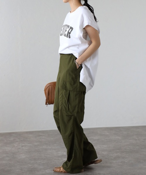 CREARE -LINO-(クレアーレリノ)の「<ユニセックス>オーバーサイズ ルーズ ワイド カーゴパンツ(カーゴパンツ・メンズ・ホワイト/ブラック/カーキ/チャコールグレー/ネイビー・M/L)」の10枚目の写真