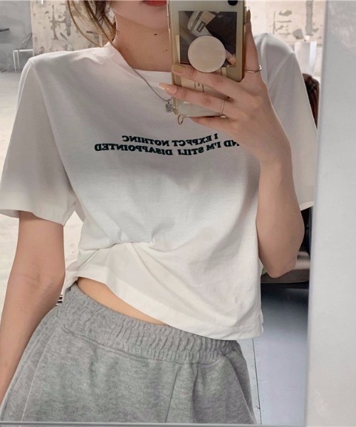 Ada.（エイダ）の「レタリングプリントクロップドTシャツ（Tシャツ/カットソー・レディース・グレー/ホワイト・FREE）」の5枚目の写真