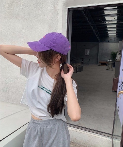 Ada.（エイダ）の「レタリングプリントクロップドTシャツ（Tシャツ/カットソー・レディース・グレー/ホワイト・FREE）」の7枚目の写真