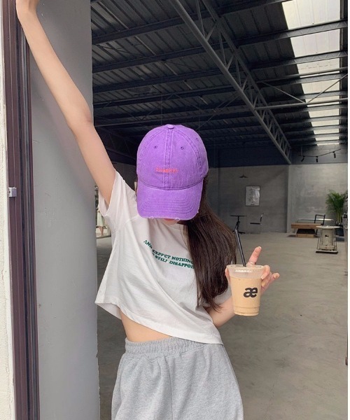 Ada.（エイダ）の「レタリングプリントクロップドTシャツ（Tシャツ/カットソー・レディース・グレー/ホワイト・FREE）」の10枚目の写真