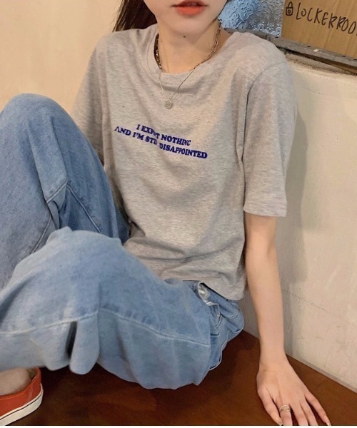 Ada.（エイダ）の「レタリングプリントクロップドTシャツ（Tシャツ/カットソー・レディース・グレー/ホワイト・FREE）」の11枚目の写真