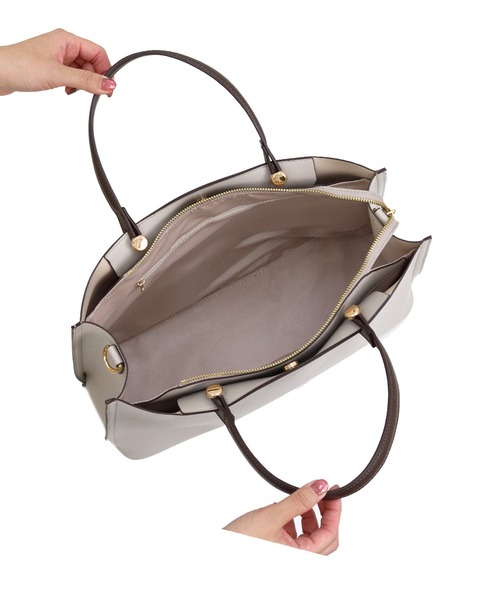 MIAN （ミアン）の「【MIAN】A4横型2Wayバッグ CLIVIA 2231-113-1（ハンドバッグ・レディース・モカ/ブラウン/ブラック/グレー/アイボリー・FREE）」の15枚目の写真