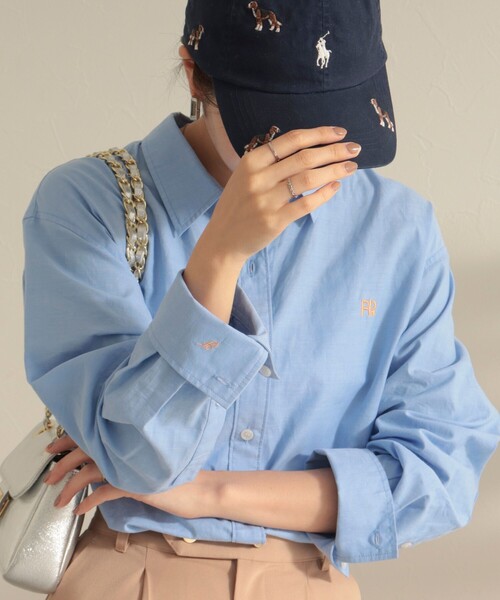 fredy emue（フレディエミュ）の「刺繍入りBasicシャツ（シャツ/ブラウス・レディース・オフホワイト/ネイビー/サックスブルー/ピンク・38）」の8枚目の写真