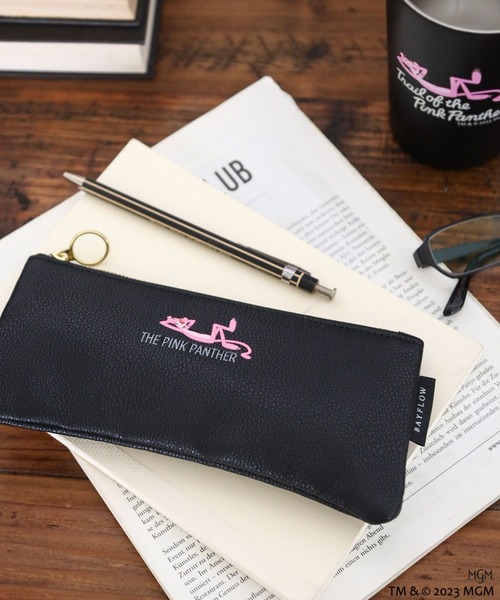 BAYFLOW（ベイフロー）の「[上品な質感♪]【PINK PANTHER(ピンクパンサー)×BAYFLOW】ペンケース（ステーショナリー・レディース・ブラック/ベージュ・0）」の2枚目の写真