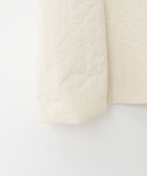 LOWRYS FARM(ローリーズファーム)の「キルティングショートジャケット 903917(ナイロンジャケット・キッズ・ブラック/アイボリー/カーキ・150cm/160cm)」の10枚目の写真