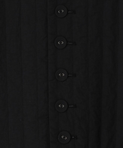 LOWRYS FARM(ローリーズファーム)の「キルティングショートジャケット 903917(ナイロンジャケット・キッズ・ブラック/アイボリー/カーキ・150cm/160cm)」の14枚目の写真