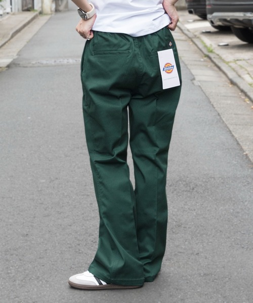 Dickies(ディッキーズ)の「【Dickies】センタークリースフレアパンツ 3187-6401 ※(チノパンツ・レディース・オリーブ/ベージュ/マルチ/パープル/アイボリー/インディゴブルー/ブラック・M/L)」の10枚目の写真