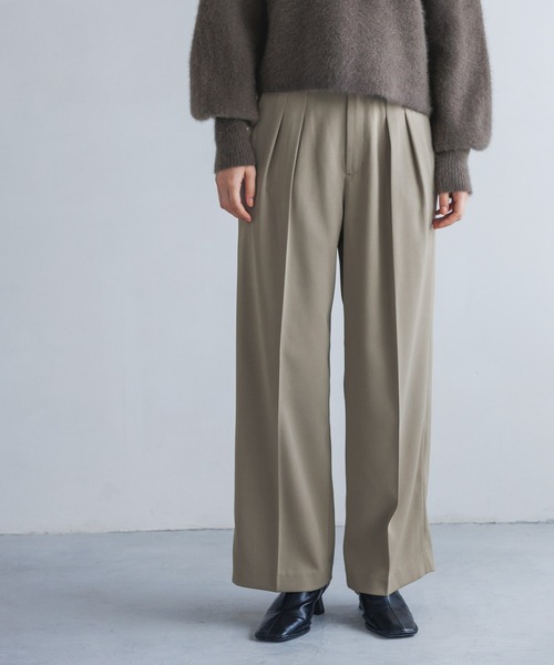 A part by(アパートバイ)の「【Sサイズあり・オールシーズン対応】インタックストレートパンツ(その他パンツ・レディース・ブラック/ベージュ系その他・SMALL/MEDIUM)」の2枚目の写真