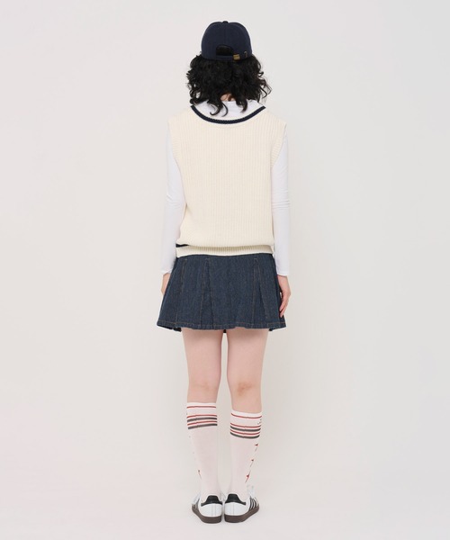 TINA：JOJUN（ティーナジョジュン）の「エンブレム付き チルデンニットベスト TINA：JOJUN（ベスト・レディース・グレー/アイボリー・M）」の17枚目の写真