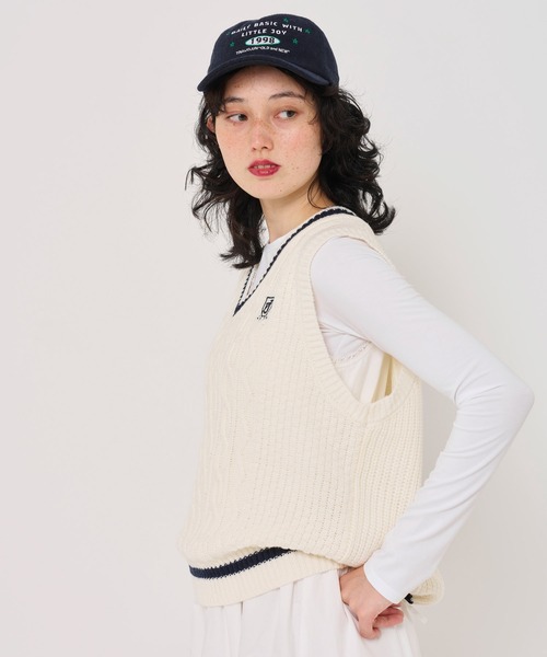 TINA：JOJUN（ティーナジョジュン）の「エンブレム付き チルデンニットベスト TINA：JOJUN（ベスト・レディース・グレー/アイボリー・M）」の5枚目の写真