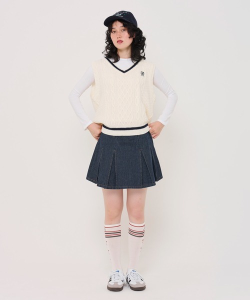 TINA：JOJUN（ティーナジョジュン）の「エンブレム付き チルデンニットベスト TINA：JOJUN（ベスト・レディース・グレー/アイボリー・M）」の15枚目の写真