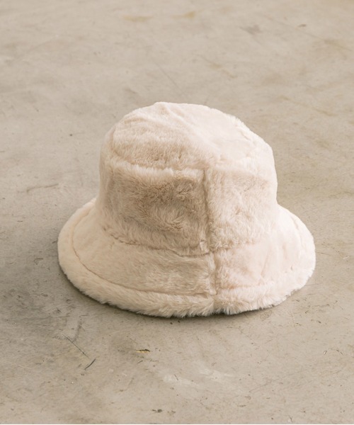 OLIVE des OLIVE（オリーブデオリーブ）の「【WEB限定カラー有】ファーバケットハット　1032150040（ハット・レディース・ブラック/ベージュ/アイボリー・FREE）」の5枚目の写真