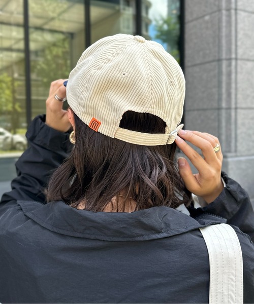 UNIVERSAL OVERALL（ユニバーサルオーバーオール）の「コーデュロイショートバイザー（キャップ・メンズ・ブラック/ベージュ/アイボリー・FREE）」の6枚目の写真