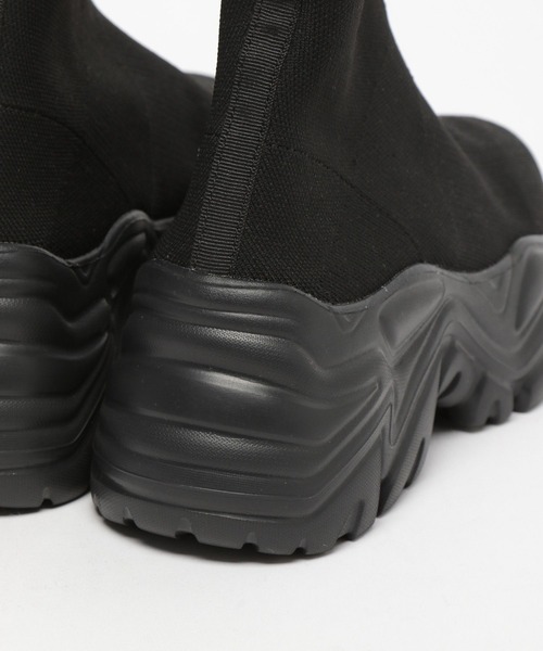 LAKOLE（ラコレ）の「スニーカーソールニットブーツ / 969369（ブーツ・レディース・ベージュ/ブラック・LARGE/MEDIUM）」の13枚目の写真