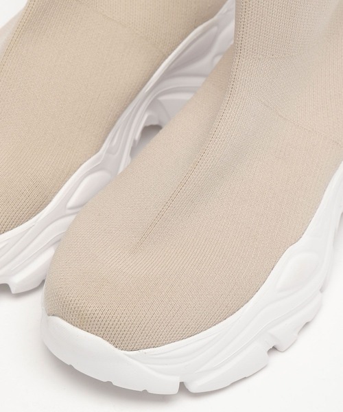 LAKOLE（ラコレ）の「スニーカーソールニットブーツ / 969369（ブーツ・レディース・ベージュ/ブラック・LARGE/MEDIUM）」の17枚目の写真