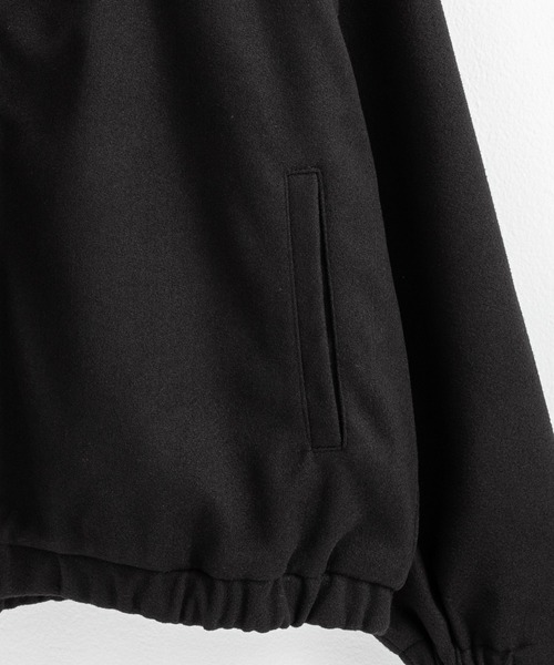 Rocky Monroe（ロッキーモンロー）の「オーバーサイズ ウールテックメルトン ドルマンスリーブショートブルゾン（ブルゾン・メンズ・ブラック/チャコール/ネイビー/オフホワイト/グレイッシュベージュ/ブラウン・L/M）」の15枚目の写真