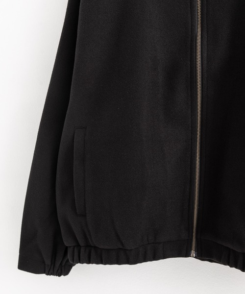 Rocky Monroe（ロッキーモンロー）の「オーバーサイズ ウールテックメルトン ドルマンスリーブショートブルゾン（ブルゾン・メンズ・ブラック/チャコール/ネイビー/オフホワイト/グレイッシュベージュ/ブラウン・L/M）」の17枚目の写真