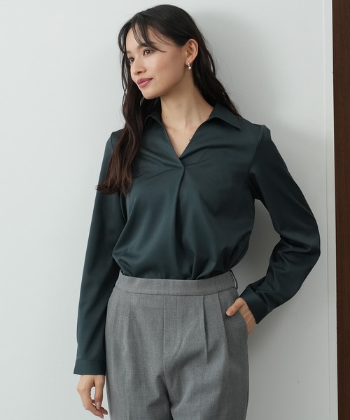 TRUDEA(トルディア)の「襟付きスキッパ―ネックシャツブラウス(シャツ/ブラウス・レディース・ベージュ/ブルーグリーン/ホワイト/ネイビー/グレイッシュベージュ/サックスブルー・MEDIUM)」の18枚目の写真
