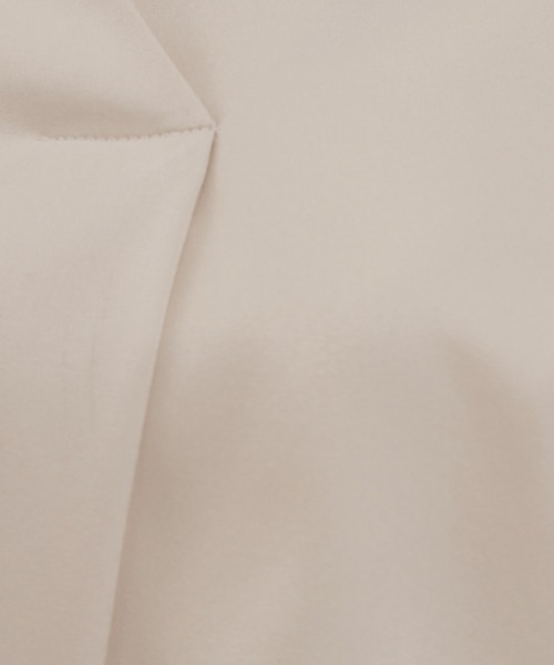 TRUDEA(トルディア)の「襟付きスキッパ―ネックシャツブラウス(シャツ/ブラウス・レディース・ベージュ/ブルーグリーン/ホワイト/ネイビー/グレイッシュベージュ/サックスブルー・MEDIUM)」の17枚目の写真