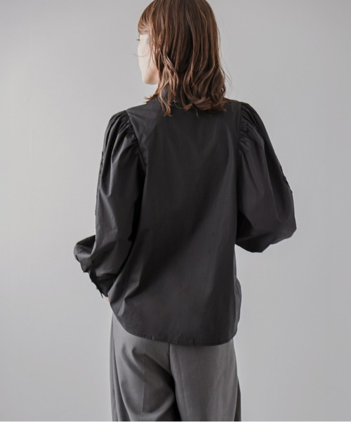 La-gemme(ラジェム)の「刺繍レースブラウス(シャツ/ブラウス・レディース・ブルー/ブラック/ホワイト・フリー)」の21枚目の写真