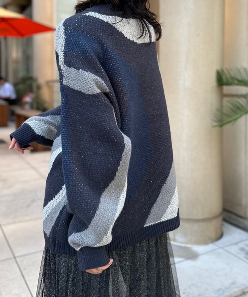mi via loca（ミヴィアロカ）の「ダブルジャガード マーブル柄 ニット（ニット/セーター・レディース・ライトグレー/ブラウン/チャコールグレー・FREE）」の4枚目の写真