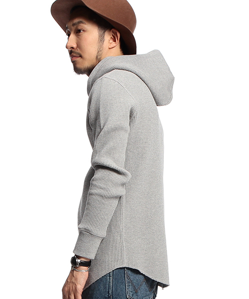 B:MING by BEAMS（ビーミングバイビームス）の「ビーミング by ビームス / サーマルプルオーバーパーカ（パーカー・メンズ・グレー/ブラック/オフホワイト・MEDIUM/X-LARGE/SMALL/LARGE）」の4枚目の写真