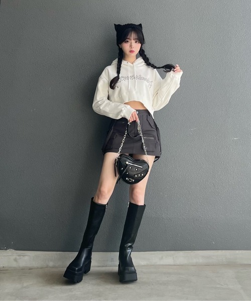 STRAY SHEEP（ストレイシープ）の「[STRAY SHEEP]ブレイクロゴクロップド丈パーカー（パーカー・レディース・ブラック/ホワイト・FREE）」の9枚目の写真