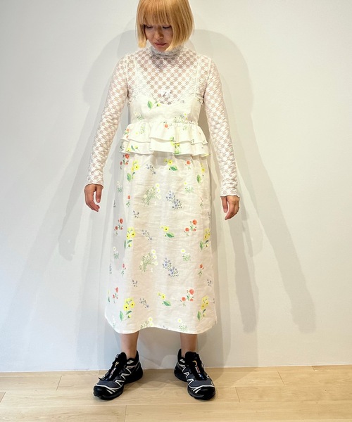 HOLIDAY（ホリデイ）の「FLOWER RUFFLE CAMI DRESS フラワー