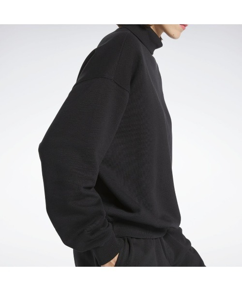 Reebok(リーボック)の「フィットネス クルーネック シャツ / CL AE ARCHIVE FIT CREW SHIRT(Tシャツ/カットソー・レディース・ブラック・LARGE/X-LARGE/MEDIUM/SMALL)」の4枚目の写真