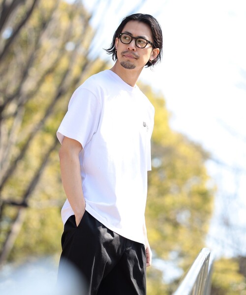 UNIVERSAL OVERALL(ユニバーサルオーバーオール)の「UNIVERSAL OVERALL × B:MING by BEAMS / 別注 Logo embroidery Print TEE(Tシャツ/カットソー・メンズ・ホワイト/ブラック・S/M/L/XL)」の8枚目の写真