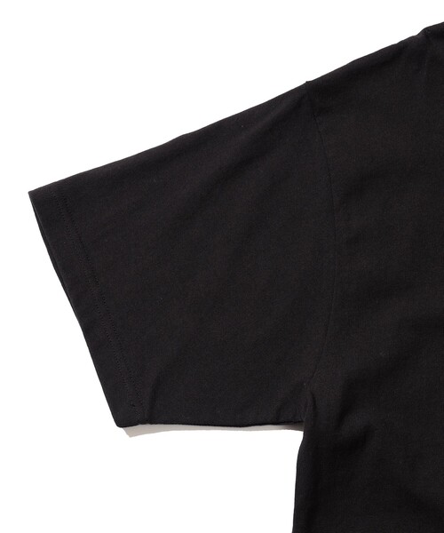 UNIVERSAL OVERALL(ユニバーサルオーバーオール)の「UNIVERSAL OVERALL × B:MING by BEAMS / 別注 Logo embroidery Print TEE(Tシャツ/カットソー・メンズ・ホワイト/ブラック・S/M/L/XL)」の18枚目の写真