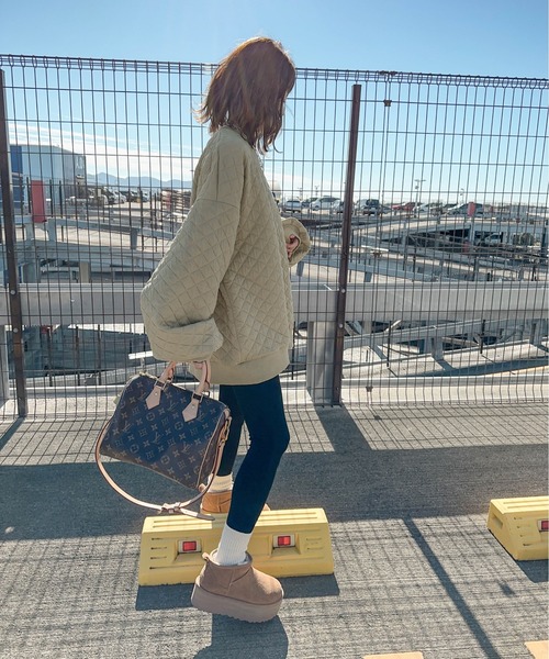 AMELY(エミリー)の「キルティングトップス(スウェット・レディース・ブラック/アイボリー/カーキ/ベージュ・フリー)」の17枚目の写真