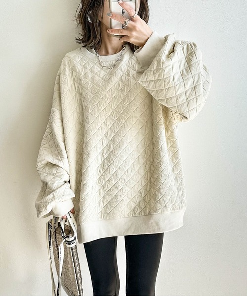 AMELY(エミリー)の「キルティングトップス(スウェット・レディース・ブラック/アイボリー/カーキ/ベージュ・フリー)」の8枚目の写真